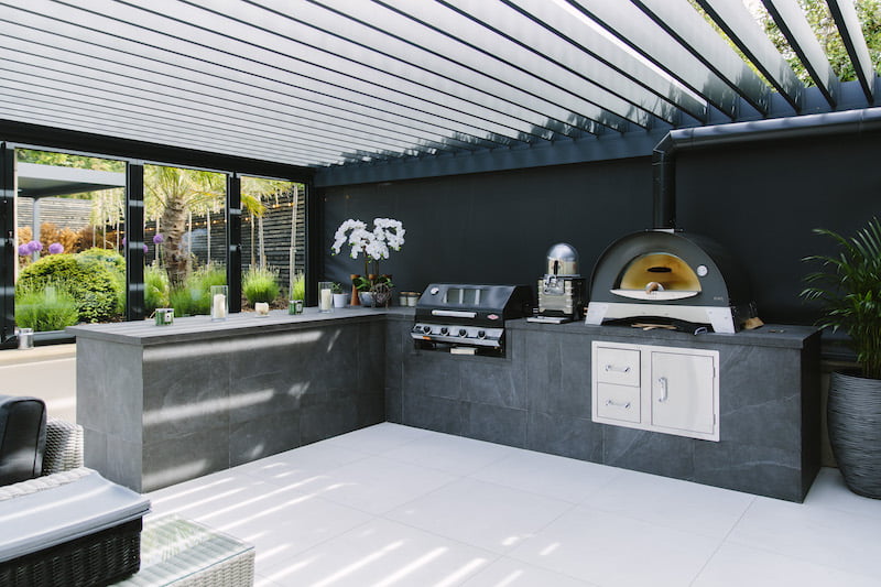 Outdoor kitchen by WM Design